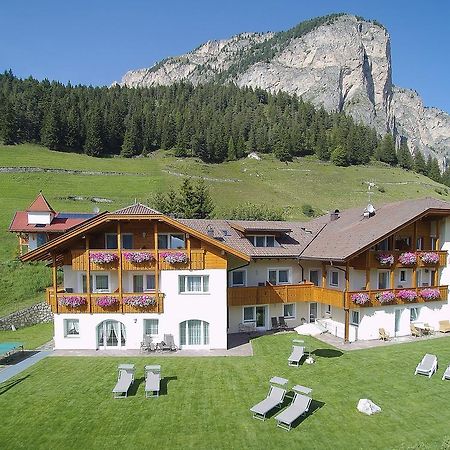 Garni La Majon Hotel Selva di Val Gardena Ngoại thất bức ảnh