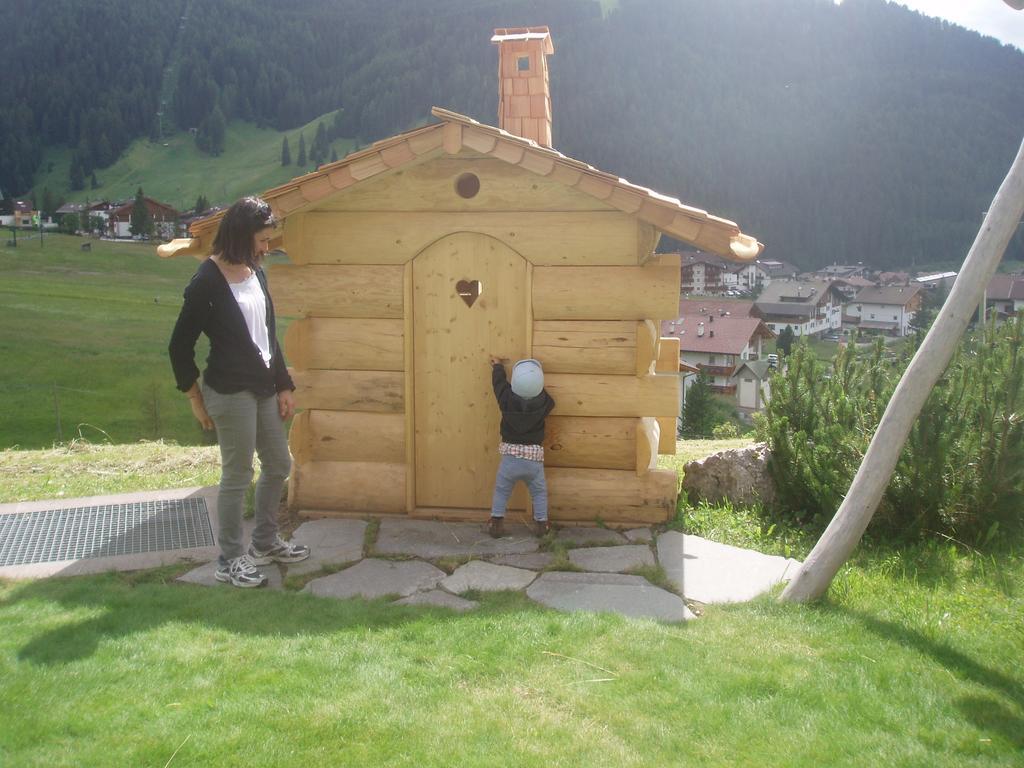 Garni La Majon Hotel Selva di Val Gardena Ngoại thất bức ảnh