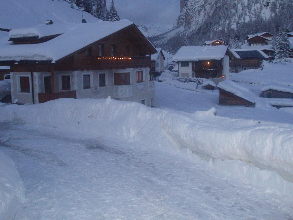 Garni La Majon Hotel Selva di Val Gardena Ngoại thất bức ảnh